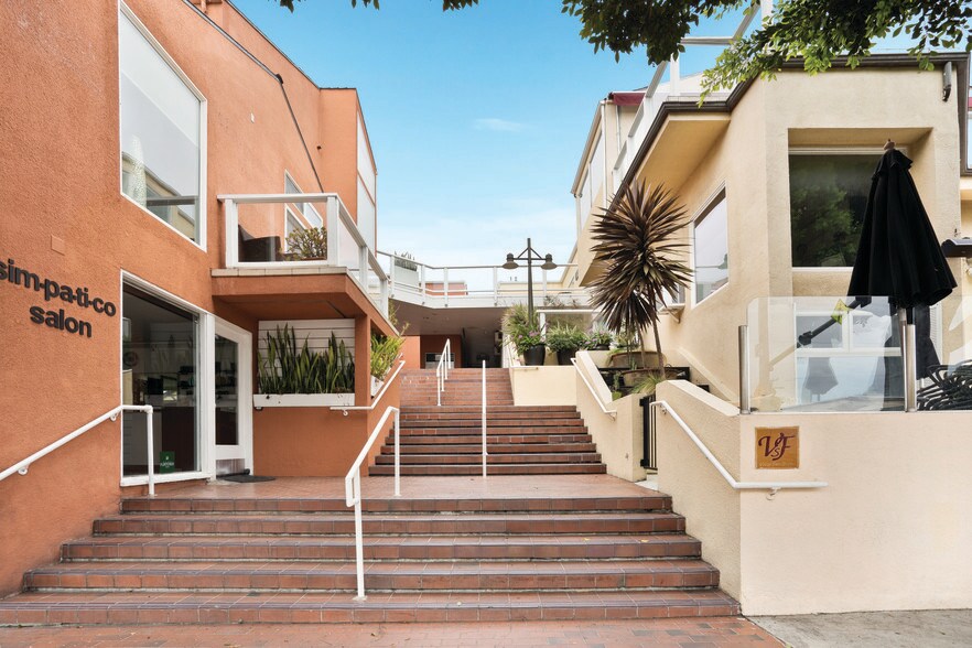 More Photos Of 1100 S Coast Hwy, Laguna Beach Medical For Lease