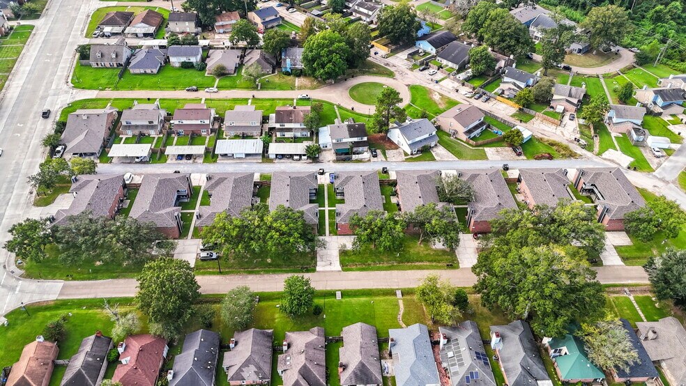 More Photos Of 3150 Oneal Ln, Baton Rouge Multifamily For Sale