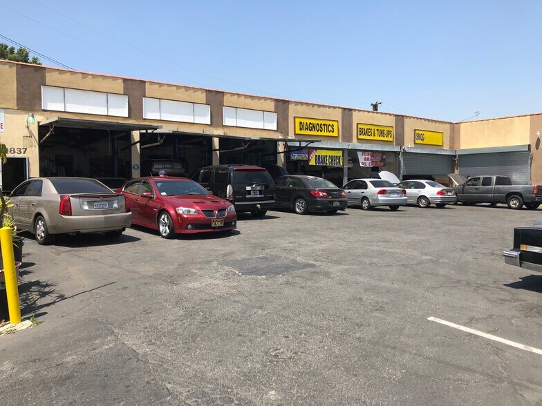 More Photos Of 10837 S Vermont Ave, Los Angeles Auto Repair For Lease