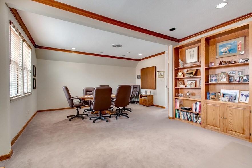 More Photos Of 3200 W 4th St, Fort Worth Loft Creative Space For Sale