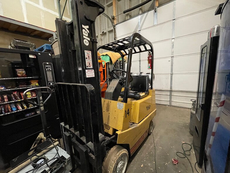 More Photos Of 4475 W 58th Ave, Arvada Light Distribution For Sale