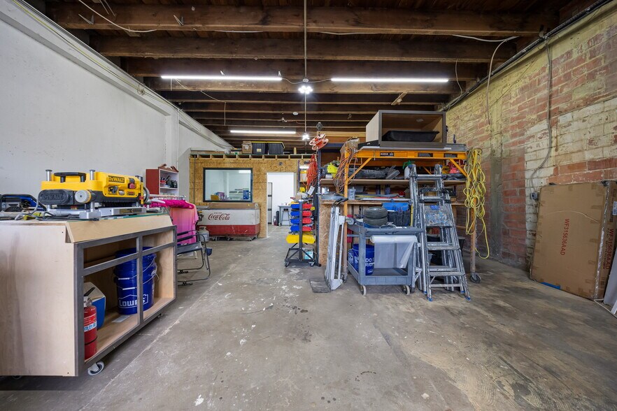 More Photos Of 333 S Commercial St, Aransas Pass Storefront For Sale