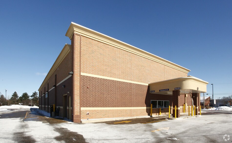More Photos Of 2980 Packard Rd, Ann Arbor Drugstore For Lease