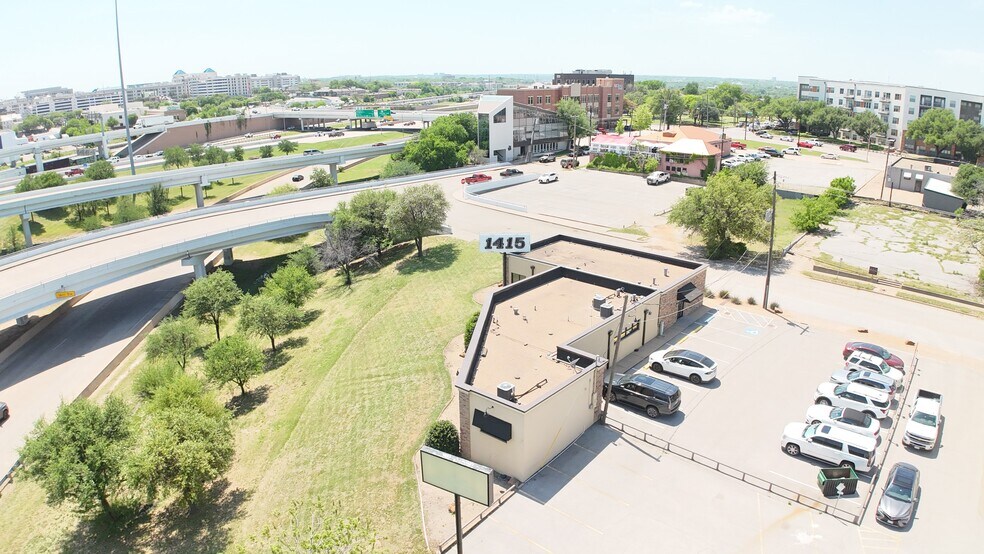 More Photos Of 1415 Ballinger St, Fort Worth Office For Sale