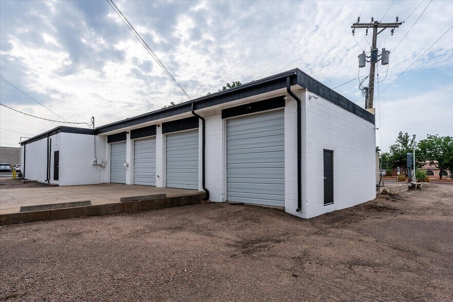 More Photos Of 5699 S Greenwood Cir, Littleton Warehouse For Sale