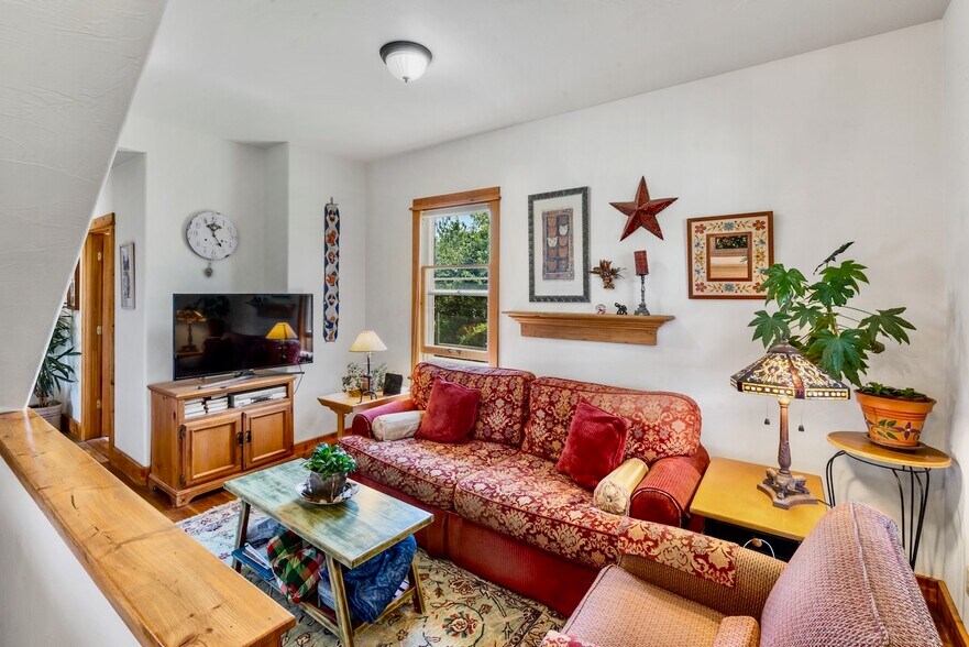 More Photos Of 76413 Gallatin Road, Gallatin Gateway Land For Sale
