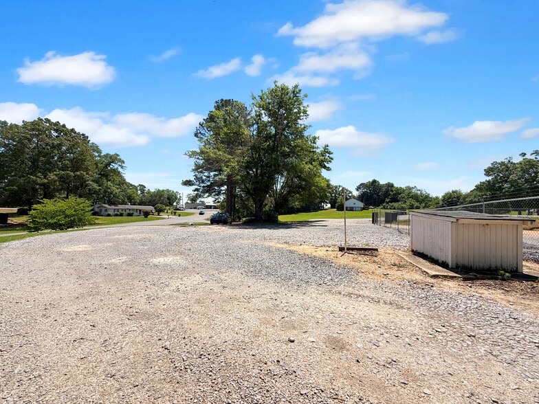 Primary Photo Of 1155 Union Chapel Rd E, Northport Industrial For Lease