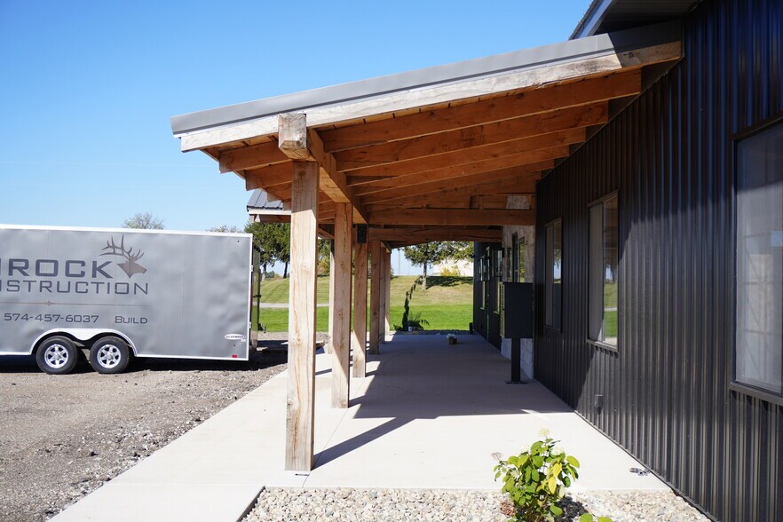 More Photos Of 1195 Townline Rd, Ligonier Office For Lease