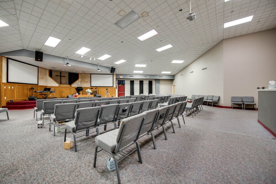 More Photos Of 2110 E 10th St, Odessa Specialty For Sale