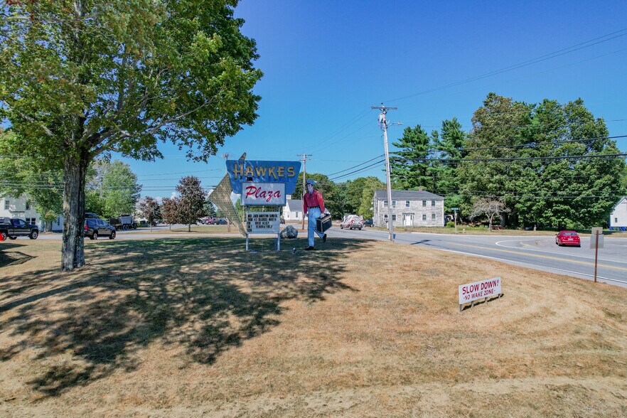 More Photos Of 10 Hardy Rd, Westbrook Freestanding For Sale