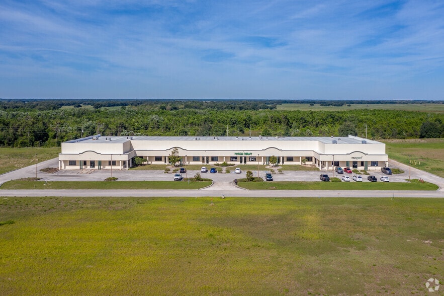 Primary Photo Of 1750 Longleaf Blvd, Lake Wales Warehouse For Sale