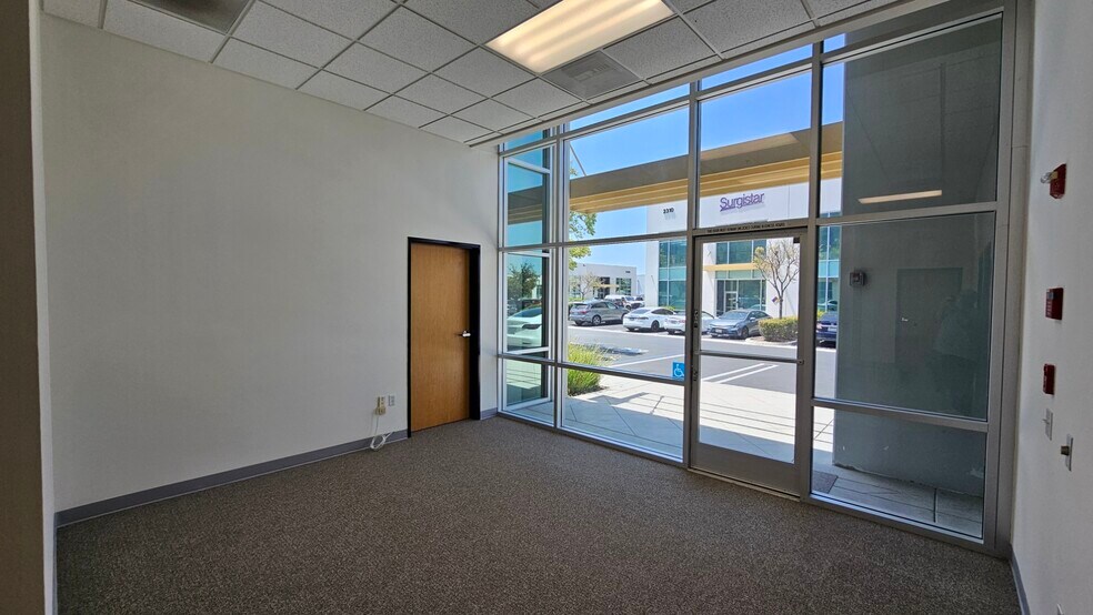 More Photos Of 2306 La Mirada Dr, Vista Warehouse For Lease