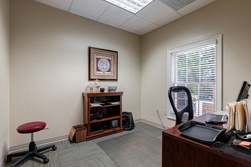 More Photos Of 1500 Langford Dr, Watkinsville Medical For Sale