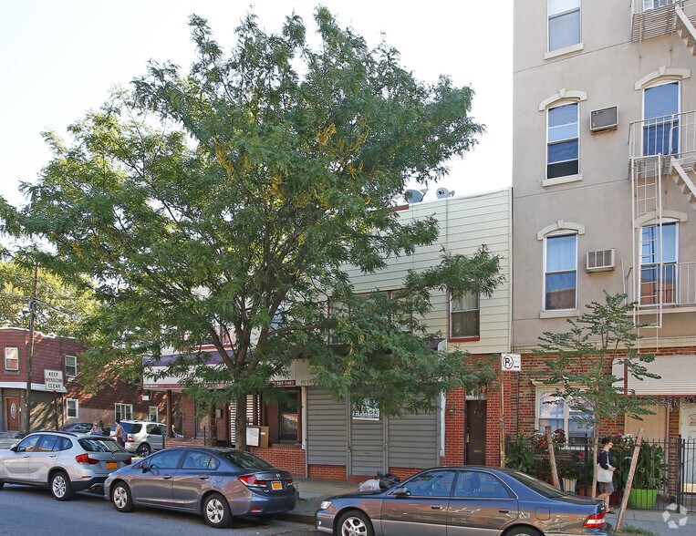 More Photos Of 452-454 Graham Ave, Brooklyn General Retail For Sale