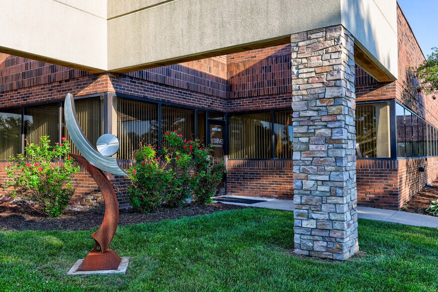 More Photos Of 4750 Venture Dr, Ann Arbor Light Manufacturing For Lease