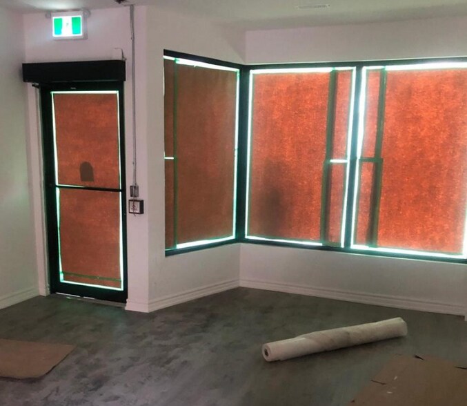 More Photos Of 3 Simcoe St S, Oshawa Storefront Retail Office For Lease