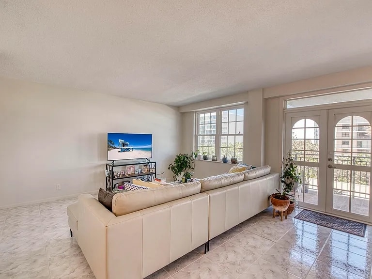More Photos Of 3475 S Ocean Blvd, Palm Beach Apartments For Sale