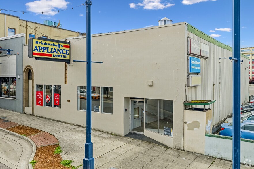 More Photos Of 523-533 4th St, Bremerton Storefront For Lease