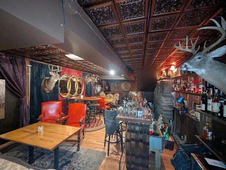 More Photos Of 36-38 Opera House Sq, Claremont Restaurant For Sale