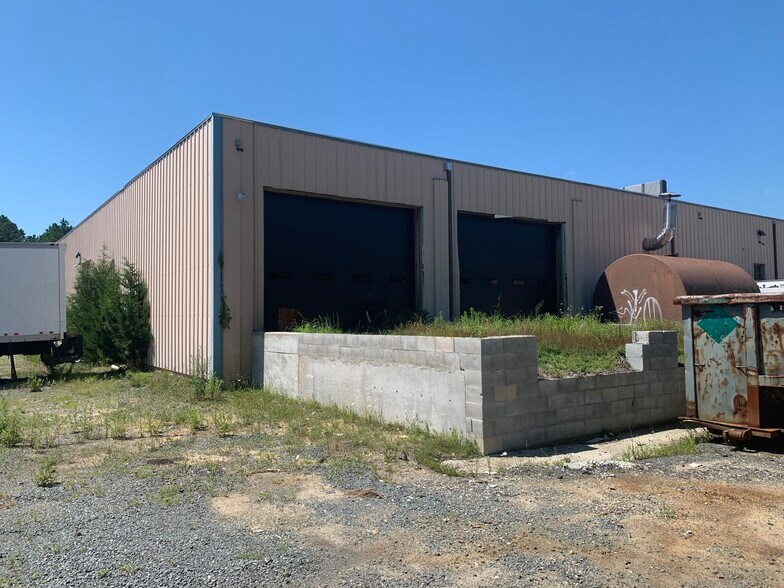 More Photos Of 176 New Jersey 50 Landing, Corbin City Warehouse For Sale