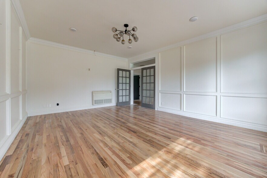 More Photos Of 1319 N Classen Dr, Oklahoma City Office For Lease