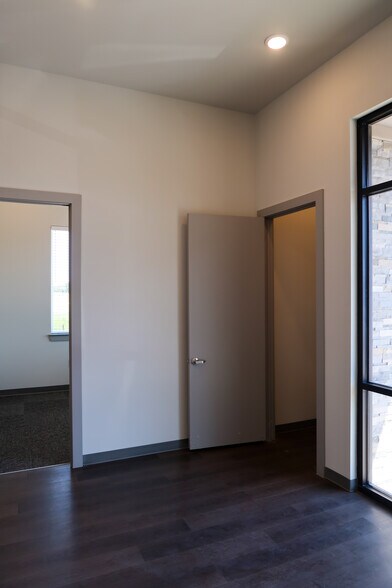 More Photos Of , Plano Office For Sale