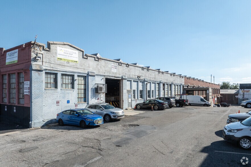 More Photos Of 700 E Erie Ave, Philadelphia Warehouse For Lease