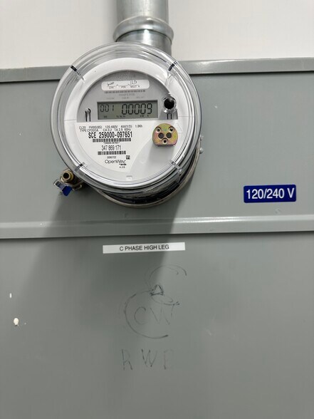 More Photos Of 1690 Hayes Ave, Long Beach Manufacturing For Sale