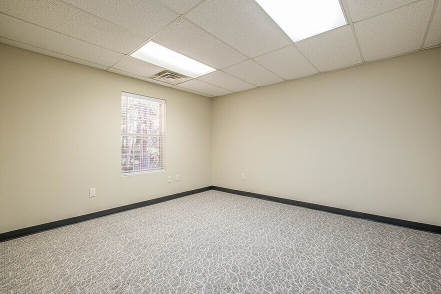 More Photos Of 131 Lee Byrd Rd, Loganville Office For Sale