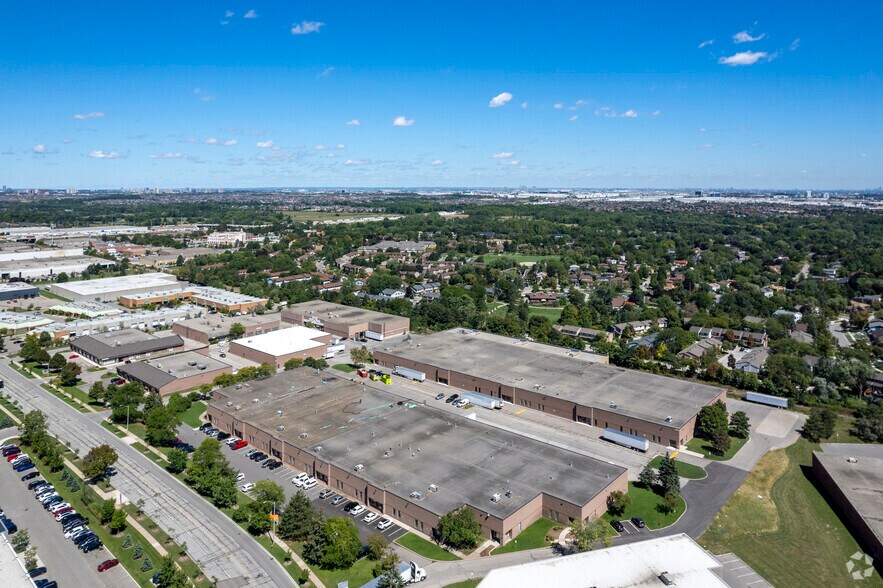 More Photos Of 6581 Kitimat Rd, Mississauga Warehouse For Lease