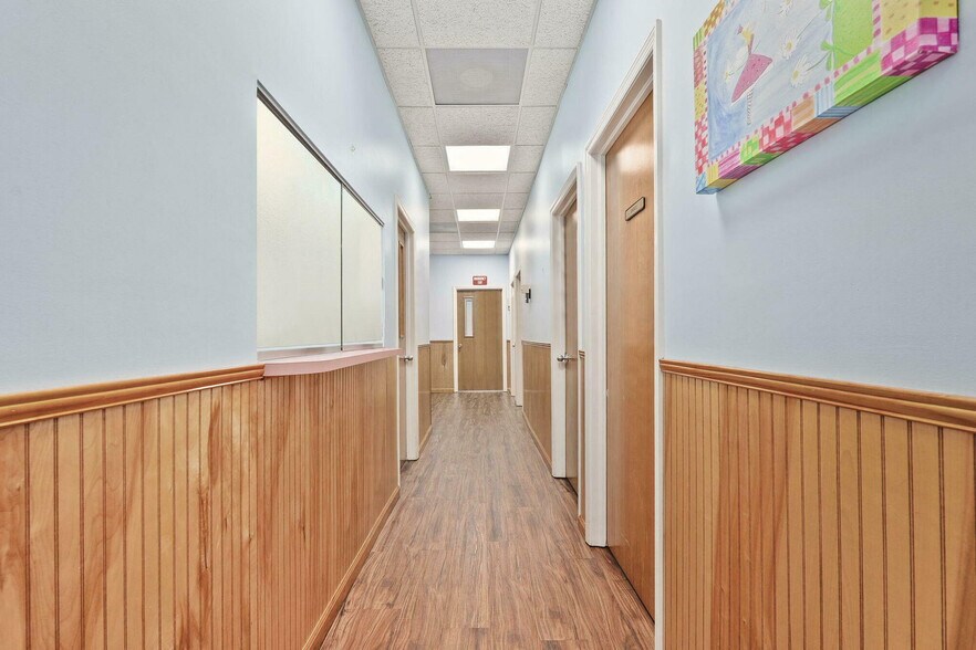 More Photos Of 1801 S 23rd St, Fort Pierce Medical For Sale