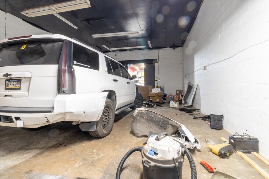 More Photos Of 454 W 8th Ave, West Homestead Warehouse For Sale