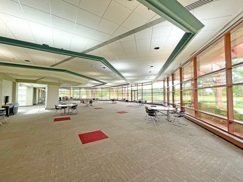 More Photos Of 3800 Wilson Ave, Loveland Manufacturing For Sale