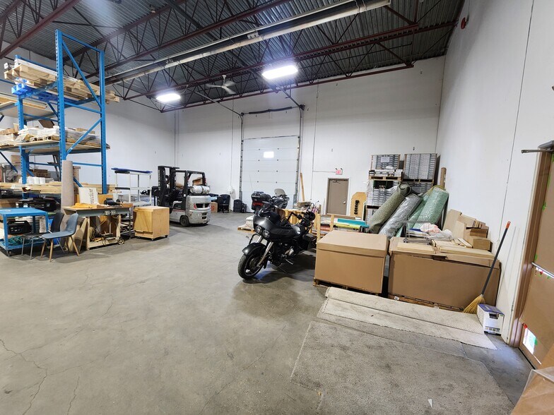 More Photos Of 2714 Highway 97 N, Kelowna Industrial For Lease