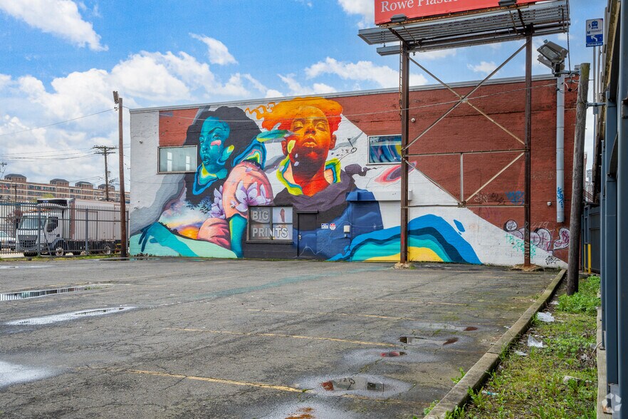 More Photos Of 227 Coles St, Jersey City Office For Lease