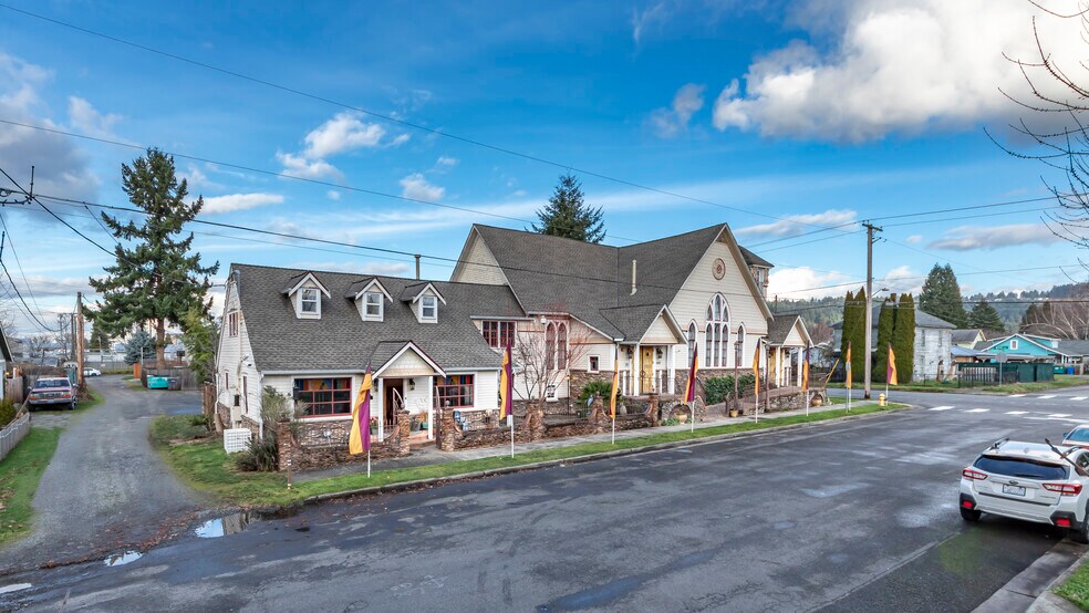 More Photos Of 1313 Washington St, Sumner Religious Facility For Sale