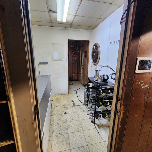 More Photos Of 6225 Greens Rd, Humble Bar For Lease