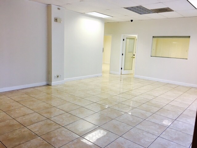 More Photos Of 10505 NW 29th Ter, Miami Warehouse For Lease