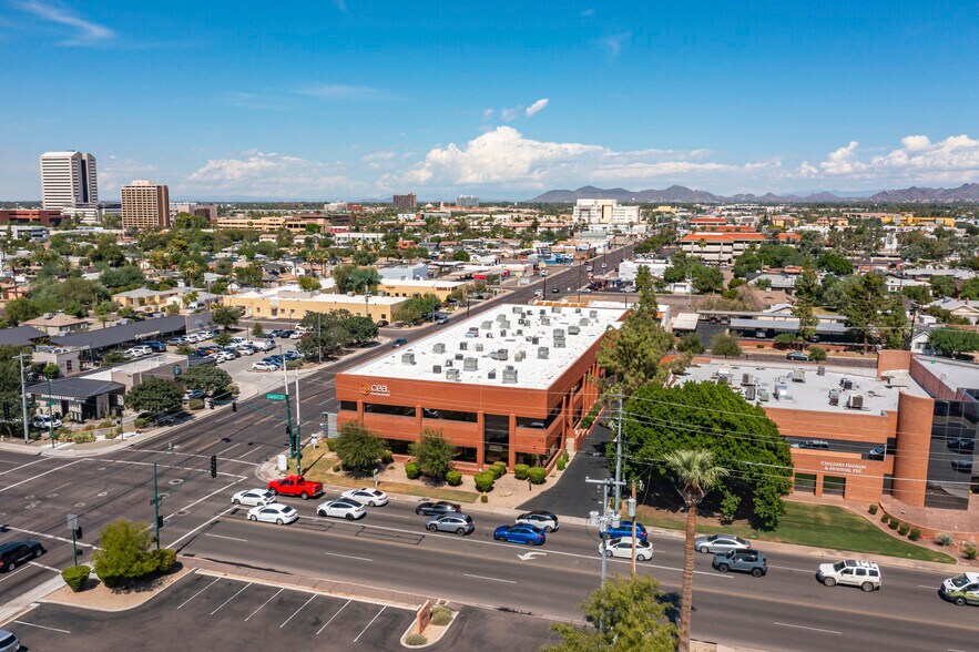 More Photos Of 702 E Osborn Rd, Phoenix Office For Lease