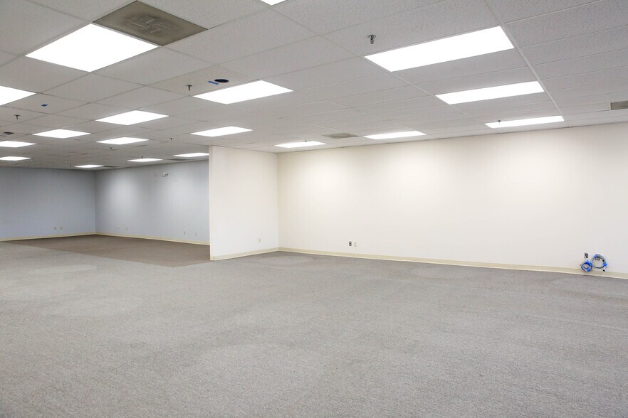 More Photos Of 626 Minnesota Ave, Kansas City Office For Lease