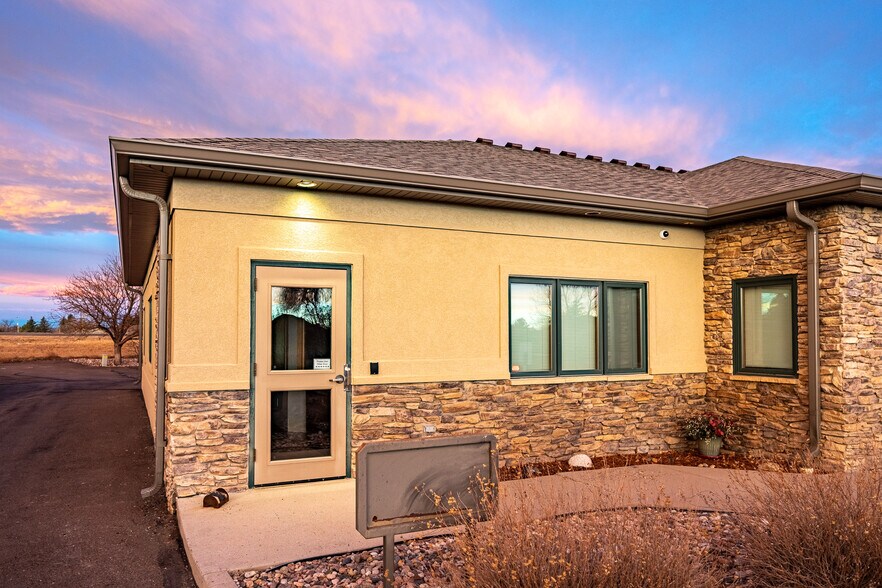 More Photos Of 7344 Stockman St, Cheyenne Office For Lease