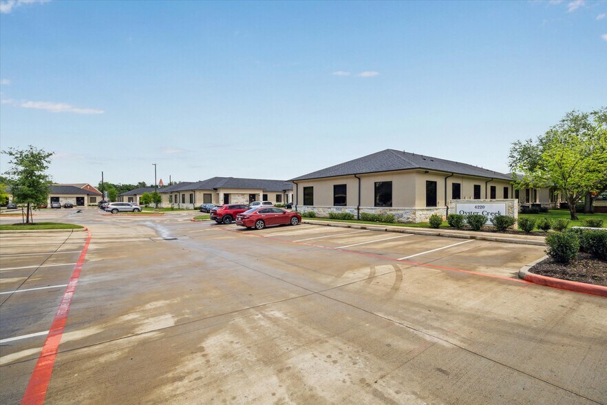 More Photos Of 4220 Cartwright Rd, Missouri City Medical For Sale