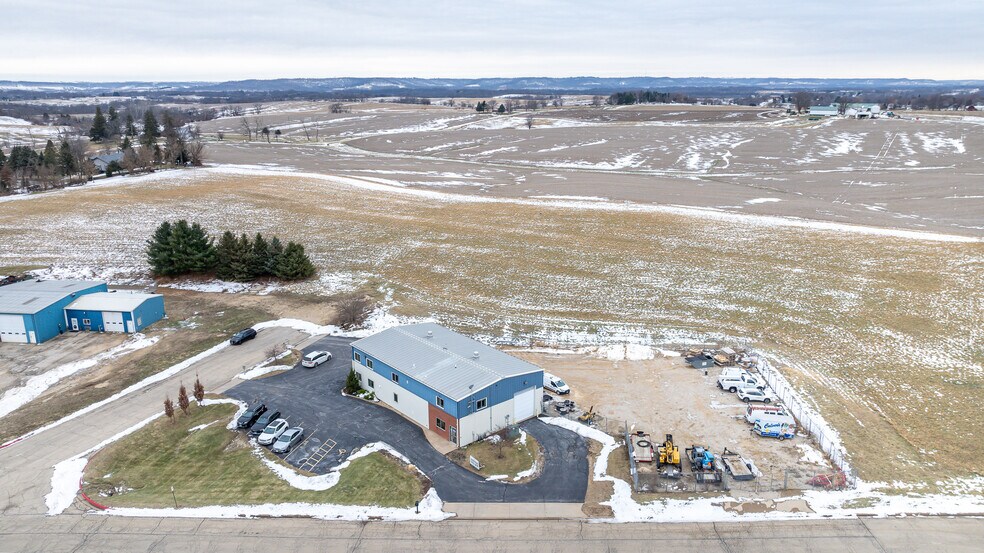 More Photos Of 11470 Industrial Dr, Galena Warehouse For Sale