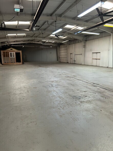 More Photos Of 3696 W 72nd Ave, Westminster Warehouse For Lease