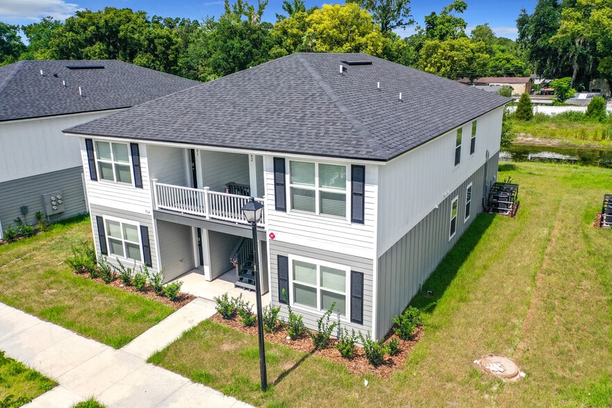 More Photos Of 9556 Hood Rd, Jacksonville Apartments For Sale