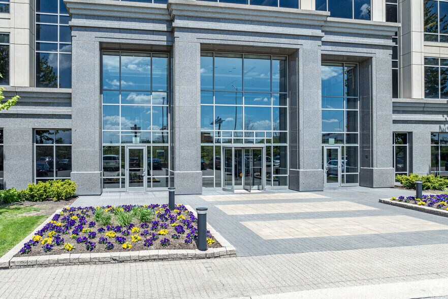 More Photos Of 150 E Pierce Rd, Itasca Office For Lease