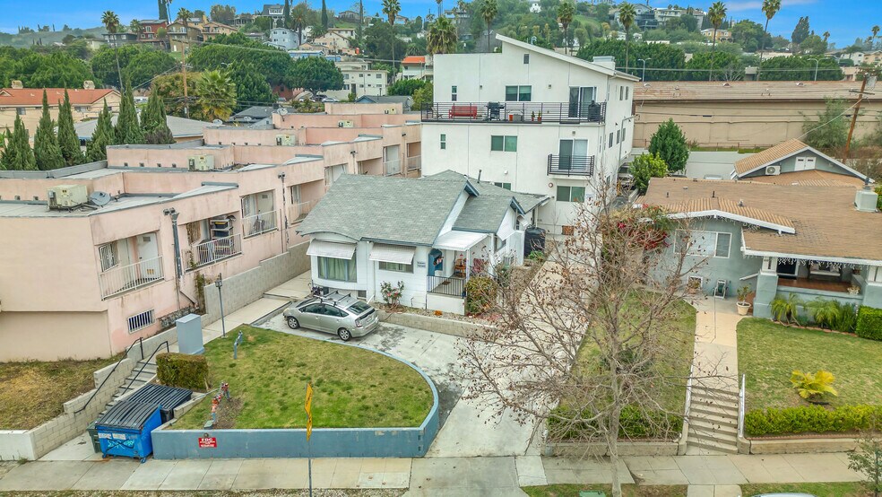 More Photos Of 5353 Oakland St, Los Angeles Apartments For Sale
