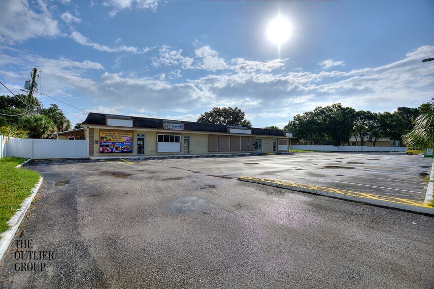 Primary Photo Of 9125 Memorial Hwy, Tampa Office For Lease