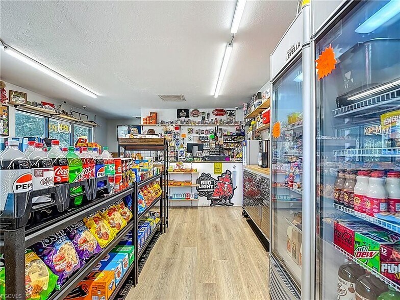 More Photos Of 4443 Loblolly Bay Rd, LaBelle General Retail For Sale
