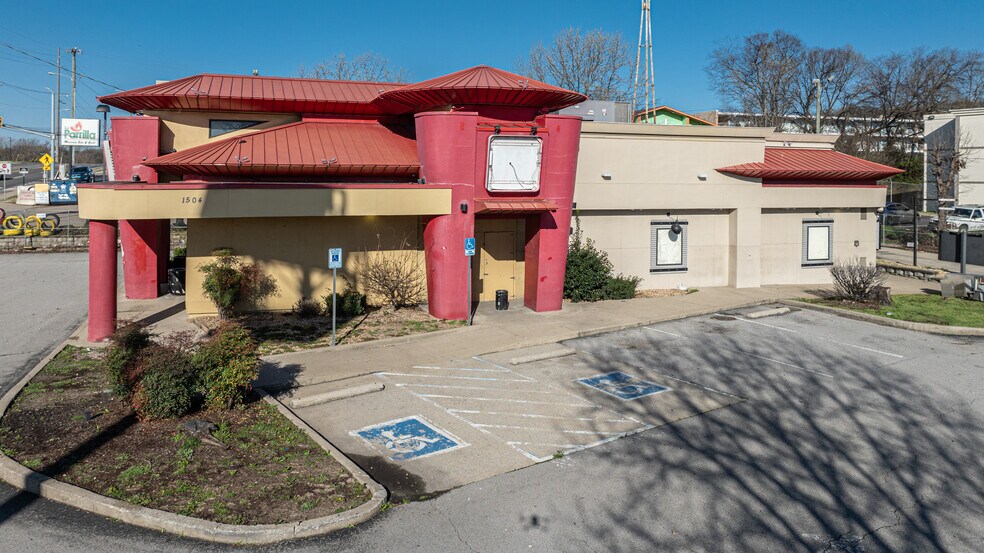 More Photos Of 1504 Hampton St, Nashville Fast Food For Lease